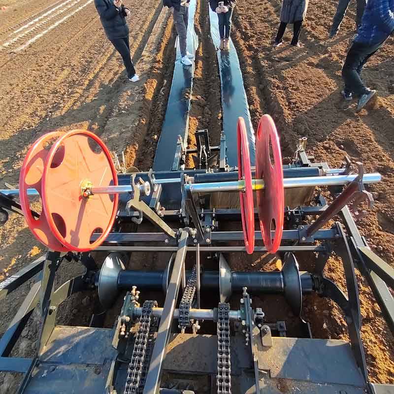 Ridging and film covering machine - Image 3