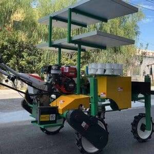 Self-propelled transplanter